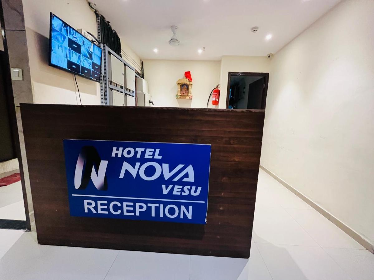 Hotel Nova Vesu Surat Dış mekan fotoğraf